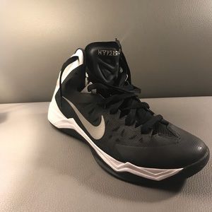 Nike Zoom Hypersonic Black and White
